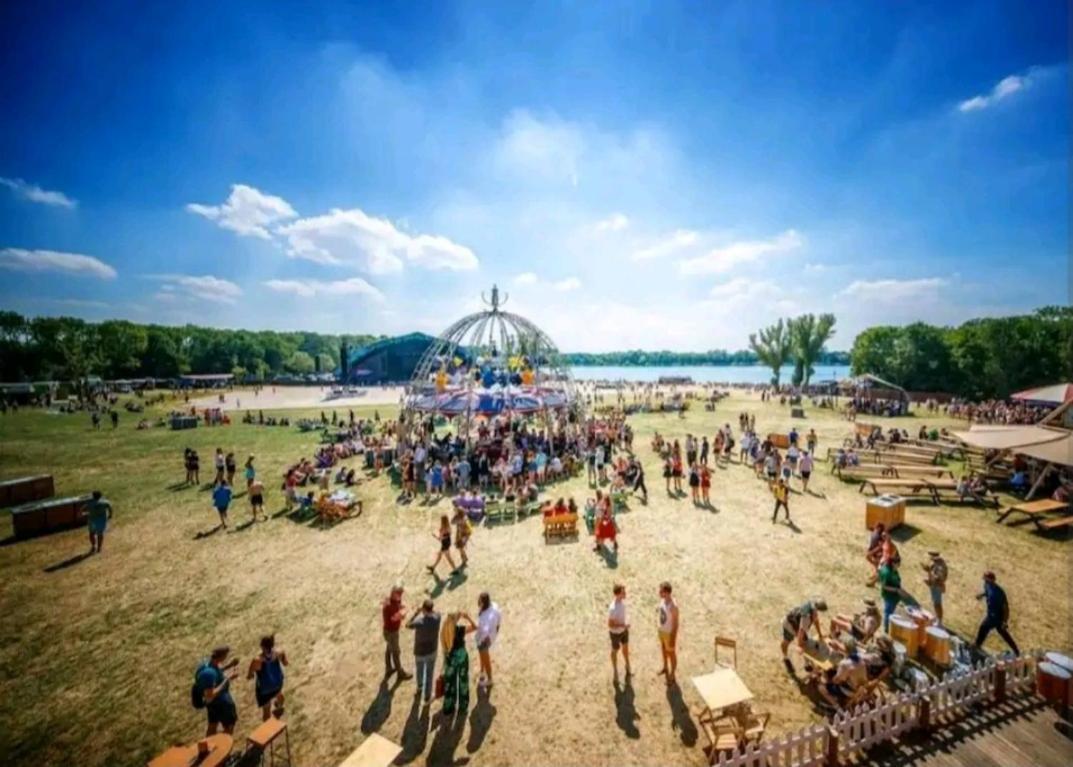Bohemian Wellness Met Hottub & Sauna Ewijk Eksteriør billede